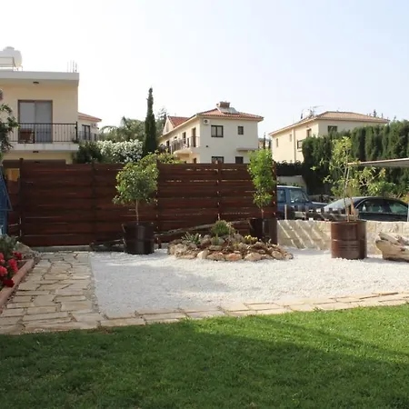 Zenovia Garden House Vakantiehuis *